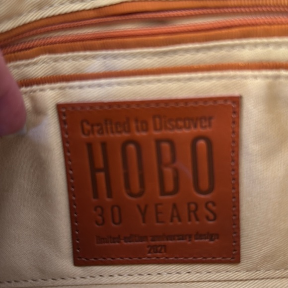 Hobo Offwhite Wristlet with Dragon Embroidery - Picture 5 of 5